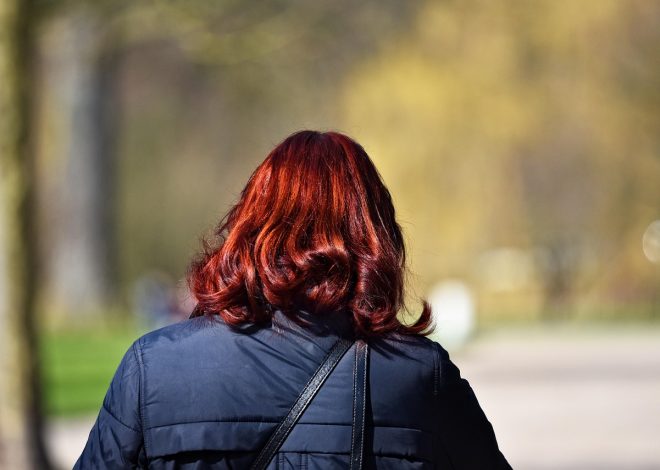 Cheveux brillants naturellement : astuces efficaces pour une chevelure éclatante