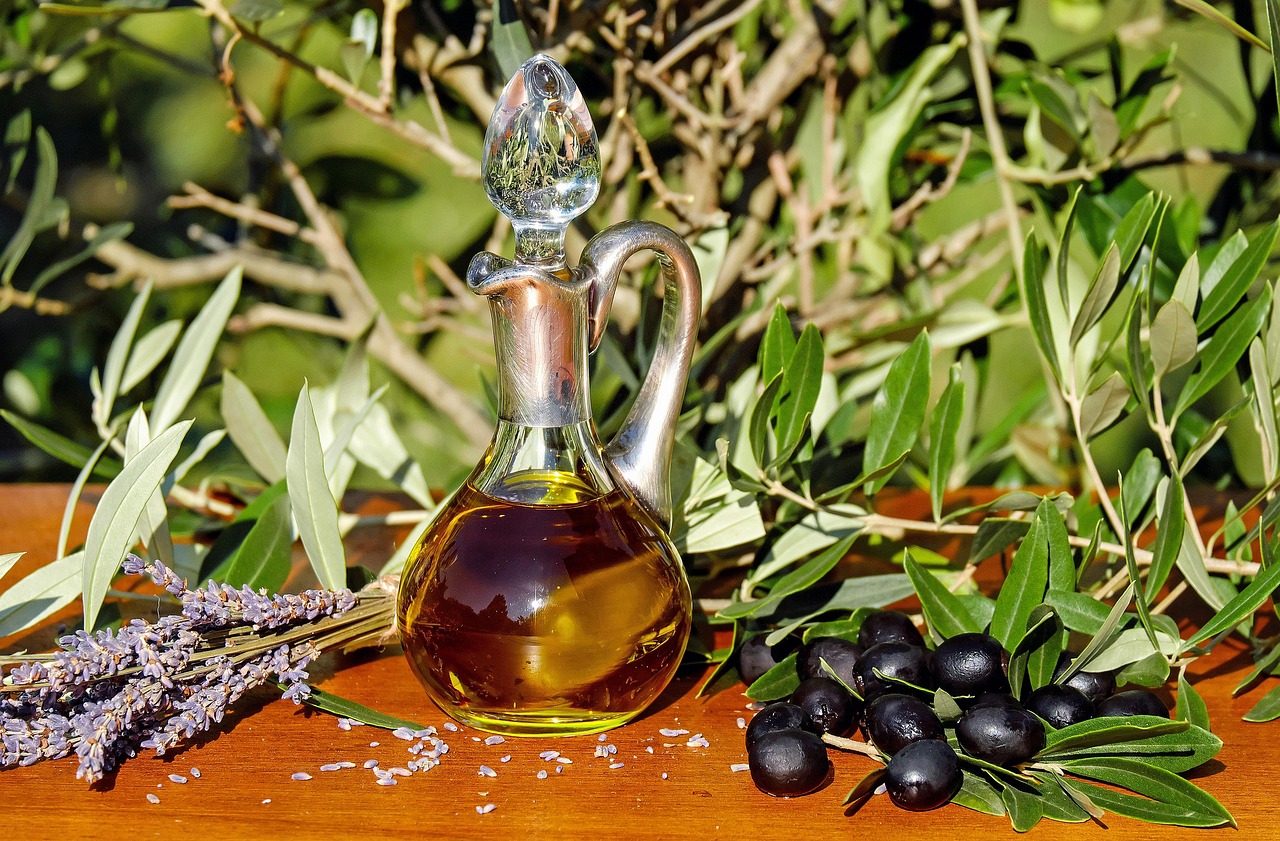 huile capillaire nourrissante pour des cheveux doux, brillants et en pleine santé.