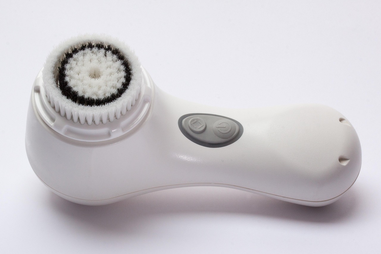 conseils essentiels pour prendre soin des peaux sensibles : découvrez des astuces naturelles et efficaces pour apaiser, protéger et hydrater votre peau délicate au quotidien.